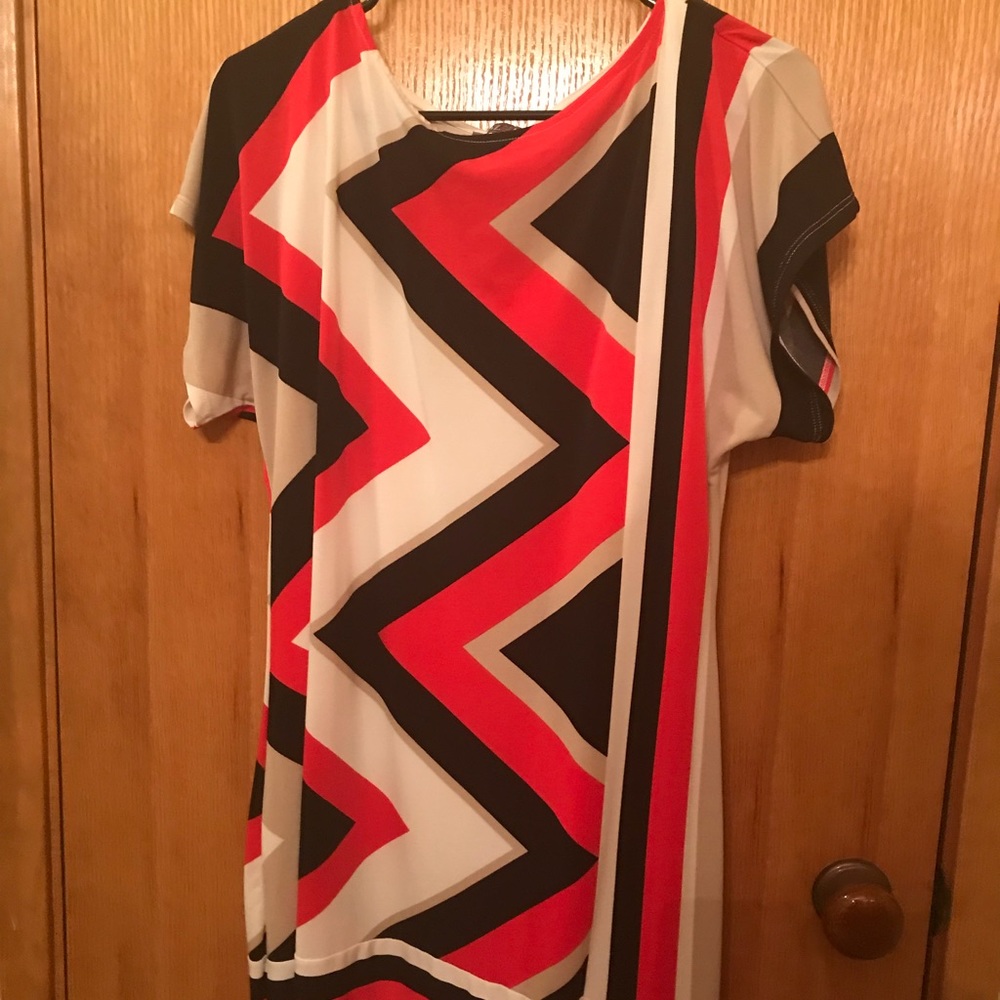 Cute Zig Zag/Stripe Pattern Dress